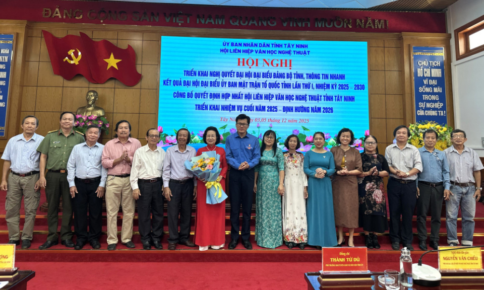 Văn nghệ sĩ T&acirc;y Ninh học tập Nghị quyết Đại hội đại biểu Đảng bộ tỉnh lần thứ I