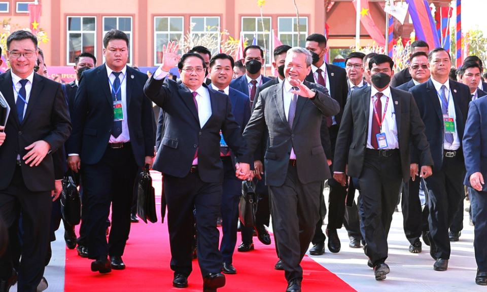 Thủ tướng hai nước Việt Nam - Campuchia dự lễ khai trương cặp Cửa khẩu Quốc tế T&acirc;n Nam - Meun Chey