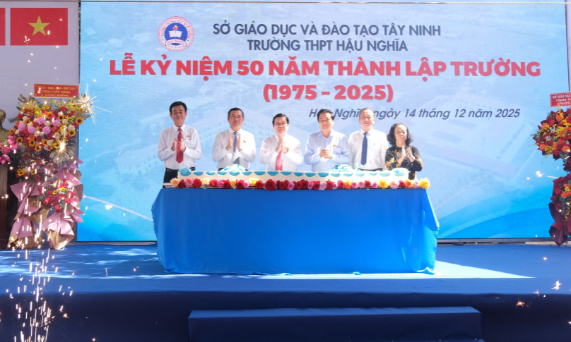 Trường THPT Hậu Nghĩa kỷ niệm 50 năm x&acirc;y dựng v&agrave; ph&aacute;t triển