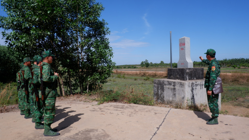 Giữ b&igrave;nh y&ecirc;n bi&ecirc;n giới từ thế trận l&ograve;ng d&acirc;n