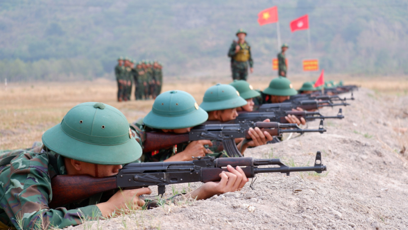 X&acirc;y dựng nền quốc ph&ograve;ng to&agrave;n d&acirc;n vững mạnh, hiện đại