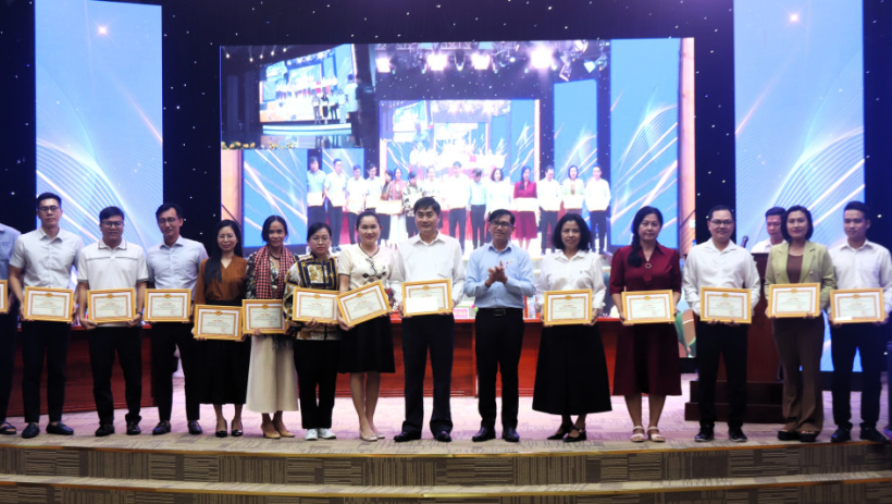 B&aacute;o v&agrave; ph&aacute;t thanh, truyền h&igrave;nh T&acirc;y Ninh tổ chức hội nghị vi&ecirc;n chức, người lao động năm 2025