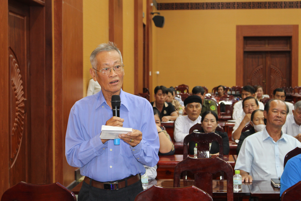 Cử tri Trần Văn Tiến, ấp 2 xã Châu Thành kiến nghị tình trạng chi trả trợ cấp xã hội cho người cao tuổi, thiếu thuốc , vật tư y tế.