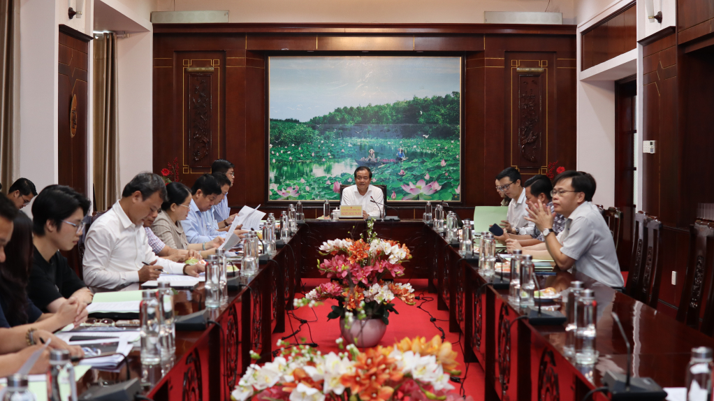 Phó Chủ tịch UBND tỉnh Tây Ninh Nguyễn Hồng Thanh chủ trì cuộc họp nghe báo cáo tiến độ chuẩn bị tham gia Hội chợ Mùa Xuân lần thứ I – năm 2026