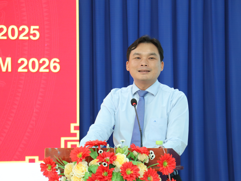 Đại diện lãnh đạo xã Hòa Hội triển khai nghị quyết Đảng bộ xã năm 2026