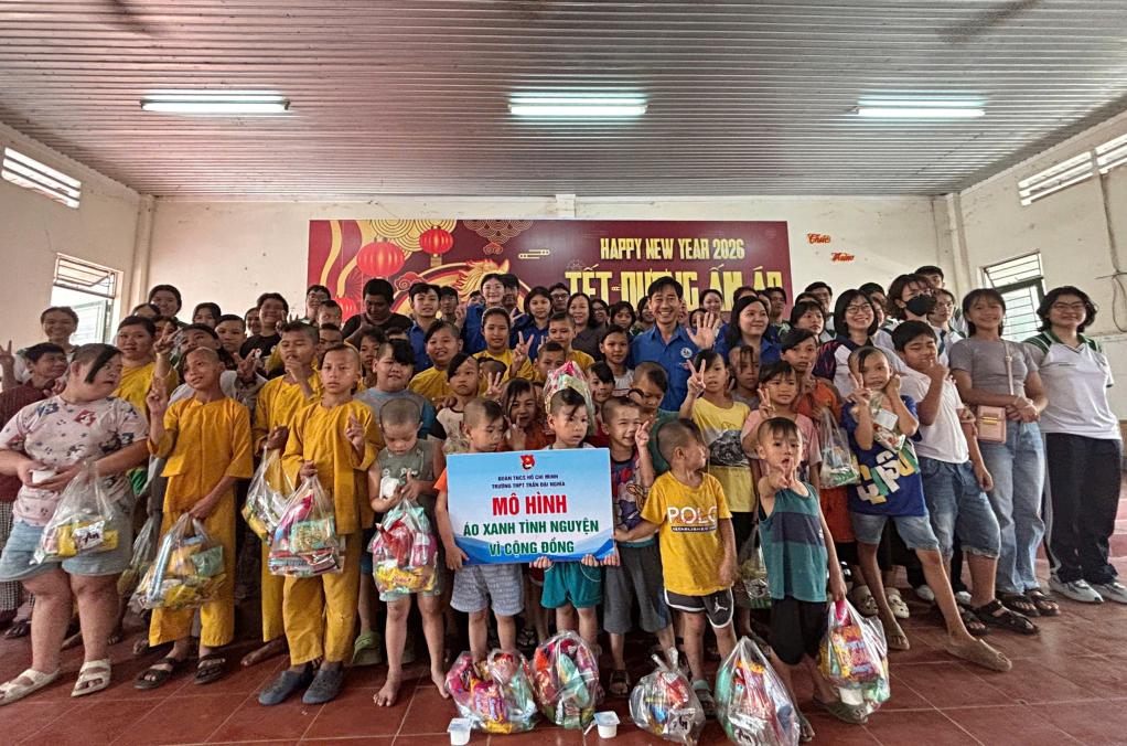 Đoàn viên, thanh niên tích cực tham gia vào các hoạt động tình nguyện trong và ngoài nhà trường