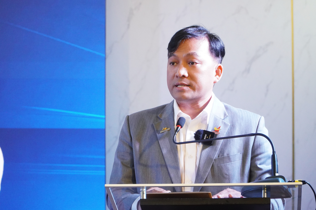 Anh Dương Long Thành – Phó Chủ tịch Trung ương Hội Doanh nhân trẻ Việt Nam, Chủ tịch Hội Doanh nhân trẻ tỉnh Tây Ninh phát biểu tại hội nghị