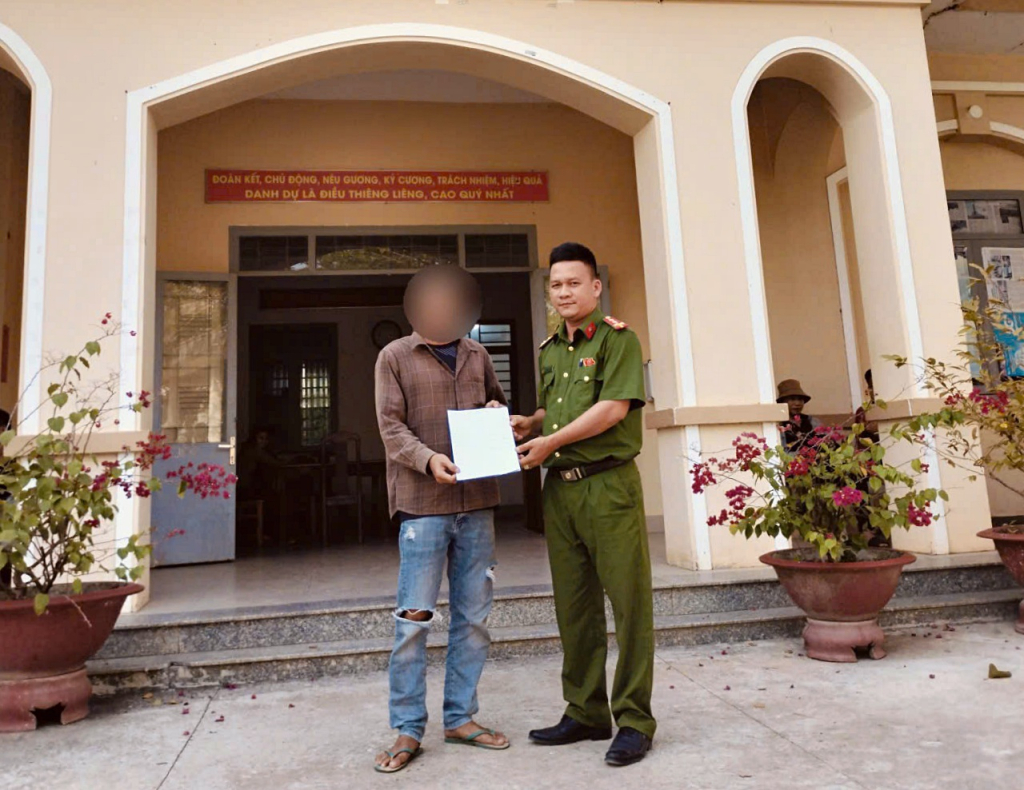 Anh N.P.S. gửi thư cảm ơn Công an xã Tân Đông