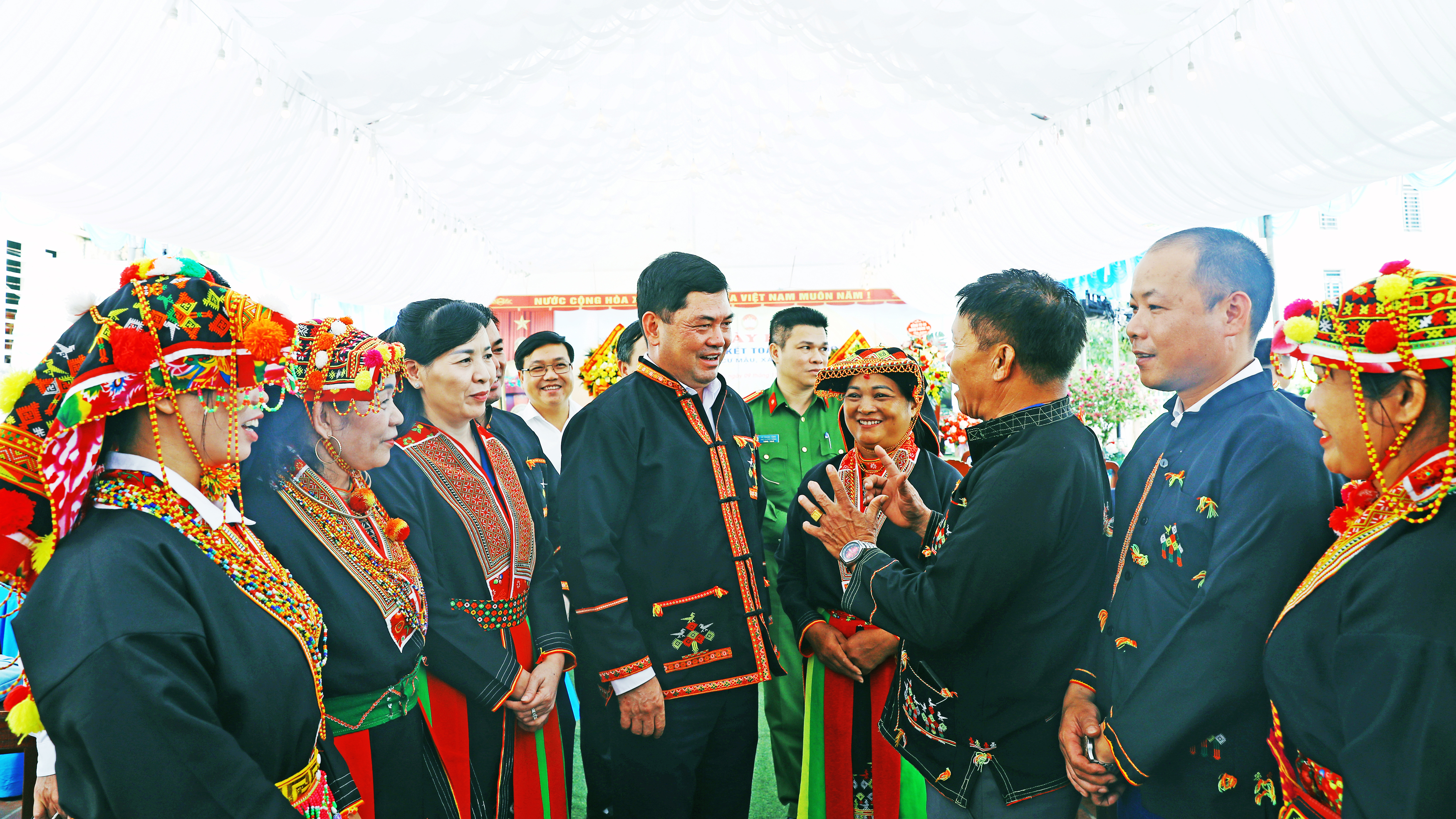 Ảnh với chú thích