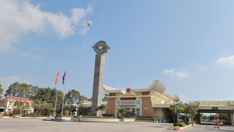 Hải quan Cửa kh&acirc;̉u Qu&ocirc;́c t&ecirc;́ M&ocirc;̣c Bài: Hàng hóa xu&acirc;́t, nh&acirc;̣p kh&acirc;̉u th&ocirc;ng suốt những ngày nghỉ T&ecirc;́t Dương lịch 2026