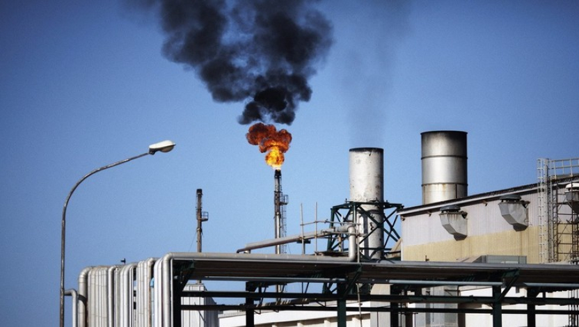 Gi&aacute; dầu sẽ giảm xuống dưới 60 USD/th&ugrave;ng trong năm 2026