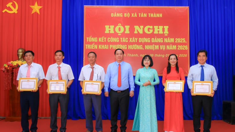 Đảng bộ x&atilde; T&acirc;n Th&agrave;nh: Tập trung x&acirc;y dựng Đảng, ho&agrave;n th&agrave;nh 3/3 chỉ ti&ecirc;u