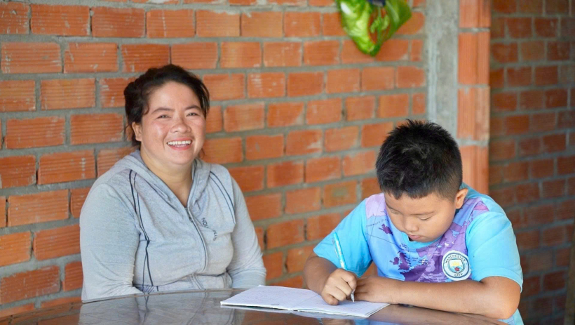 Điểm tựa vững chắc cho phụ nữ v&ugrave;ng bi&ecirc;n