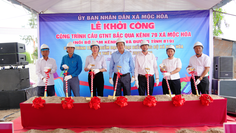 X&atilde; Mộc H&oacute;a: Khởi c&ocirc;ng x&acirc;y dựng cầu giao th&ocirc;ng n&ocirc;ng th&ocirc;n bắc qua k&ecirc;nh 79
