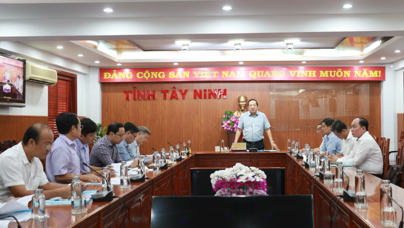 Tập trung th&aacute;o gỡ kh&oacute; khăn, đẩy nhanh tiến độ c&aacute;c dự &aacute;n giao th&ocirc;ng