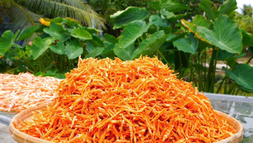 T&ocirc;m kh&ocirc; m&oacute;ng chim C&agrave; Mau hiếm cỡ n&agrave;o m&agrave; gi&aacute; hơn 1,5 triệu đồng/kg?