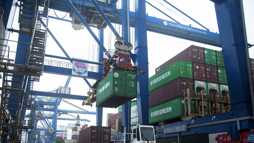 GDP tăng 8,02%, Việt Nam được truyền th&ocirc;ng quốc tế coi l&agrave; điểm s&aacute;ng của ch&acirc;u &Aacute;