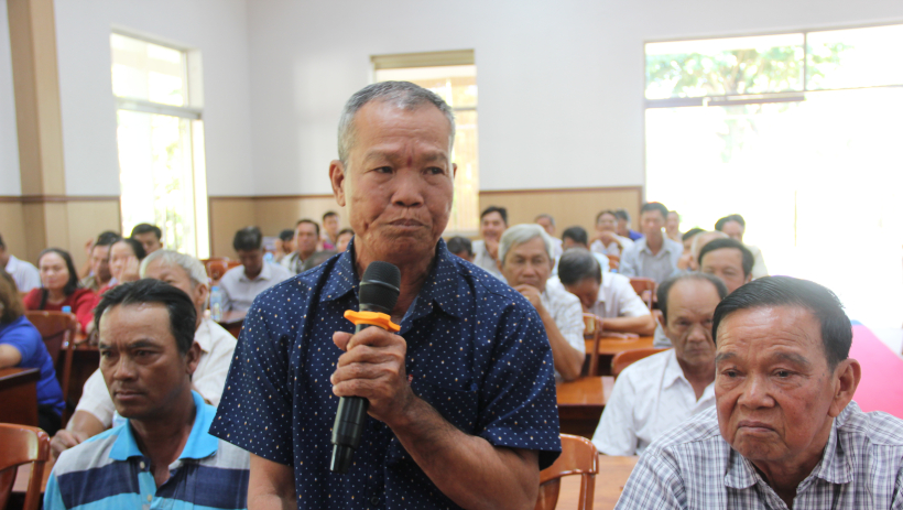 Cử tri x&atilde; Vĩnh Hưng v&agrave; Tuy&ecirc;n B&igrave;nh kiến nghị những vấn đề li&ecirc;n quan đến đời sống