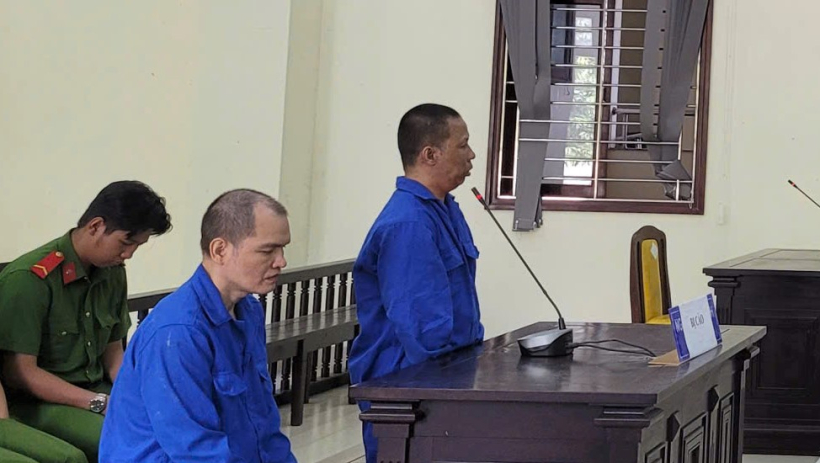 Vận chuyển gần 30kg ma t&uacute;y, 2 bị c&aacute;o c&ugrave;ng l&atilde;nh &aacute;n chung th&acirc;n