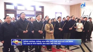D&acirc;ng hương, d&acirc;ng hoa Đền thờ Chủ tịch Hồ Ch&iacute; Minh tại Khu di t&iacute;ch Quốc gia đặc biệt P&aacute;c B&oacute;