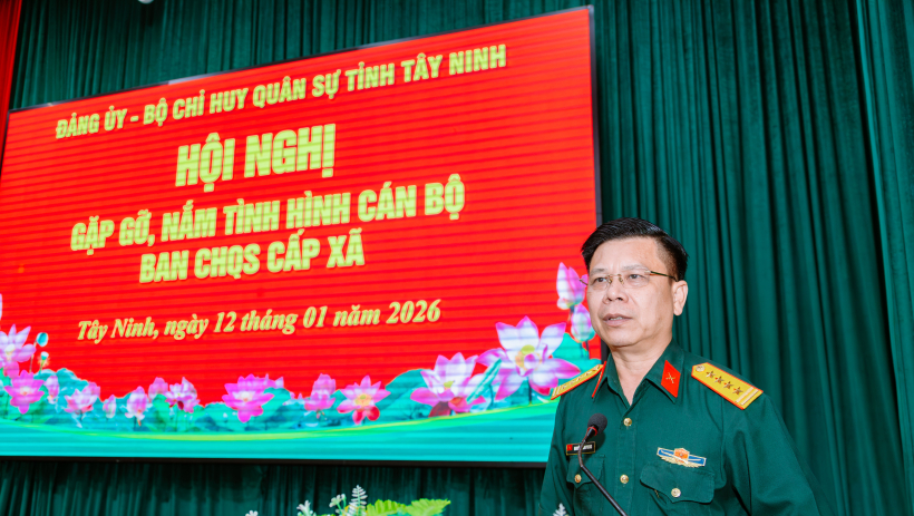 Bộ Chỉ huy Qu&acirc;n sự tỉnh T&acirc;y Ninh gặp gỡ, nắm t&igrave;nh h&igrave;nh c&aacute;n bộ Ban Chỉ huy Qu&acirc;n sự cấp x&atilde;