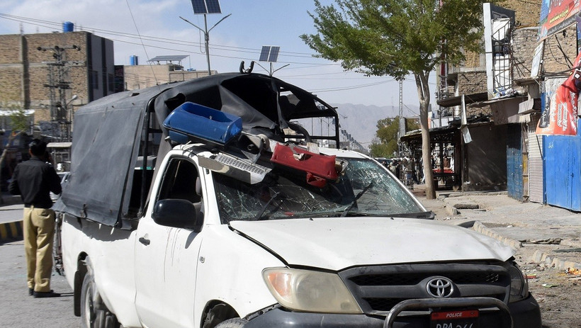 Pakistan: Đ&aacute;nh bom nhằm v&agrave;o xe cảnh s&aacute;t, &iacute;t nhất 7 người thiệt mạng