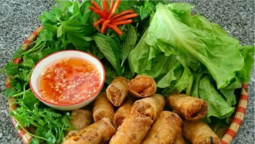 Nem, chả gi&ograve;, b&aacute;nh tr&aacute;ng Việt xuất hiện ng&agrave;y c&agrave;ng nhiều trong gian bếp ch&acirc;u &Acirc;u