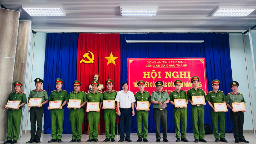 C&ocirc;ng an x&atilde; Ch&acirc;u Th&agrave;nh tổng kết năm 2025