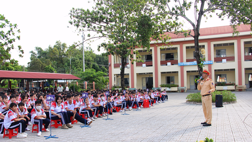 Huy động sức mạnh tổng hợp trong c&ocirc;ng t&aacute;c bảo đảm trật tự an to&agrave;n giao th&ocirc;ng