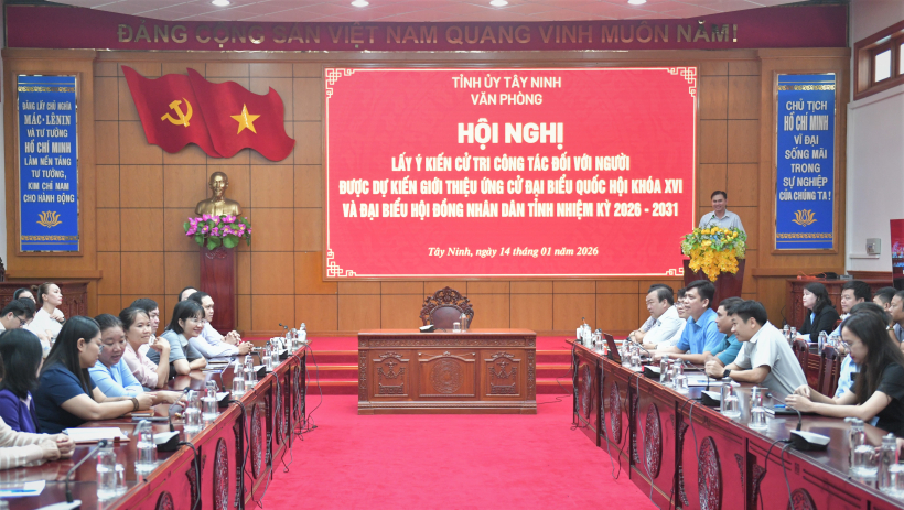 Văn ph&ograve;ng Tỉnh ủy lấy &yacute; kiến cử tri nơi c&ocirc;ng t&aacute;c đối với người được giới thiệu ứng cử đại biểu Quốc hội v&agrave; HĐND tỉnh