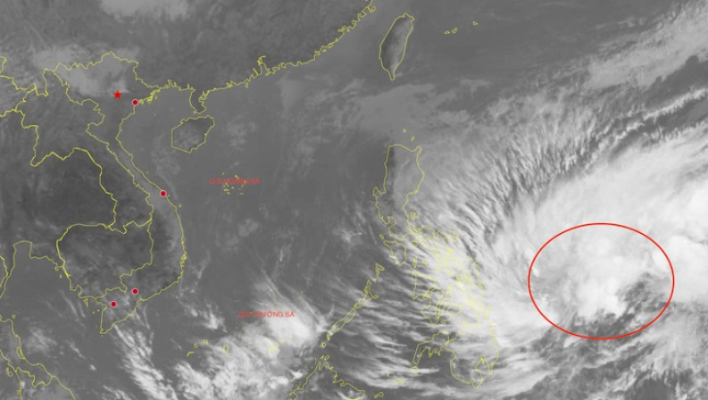 &Aacute;p thấp nhiệt đới gần Biển Đ&ocirc;ng c&oacute; khả năng mạnh l&ecirc;n th&agrave;nh b&atilde;o