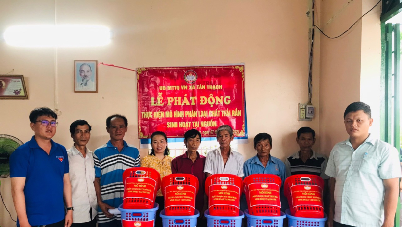 Gắn kết &yacute; Đảng - l&ograve;ng d&acirc;n trong m&ocirc; h&igrave;nh ch&iacute;nh quyền địa phương 2 cấp: Đưa Mặt trận đến gần d&acirc;n hơn (B&agrave;i cuối)