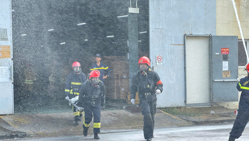 Thực tập phương &aacute;n chữa ch&aacute;y v&agrave; cứu nạn, cứu hộ tại C&ocirc;ng ty Cổ phần c&ocirc;ng nghiệp FEDERAL BAY