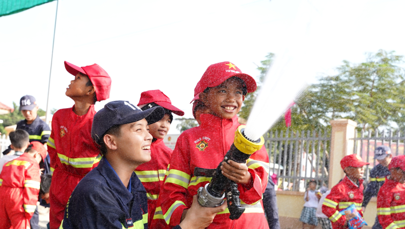 Xu&acirc;n bi&ecirc;n giới tại Trường Tiểu học Thạnh Bắc A