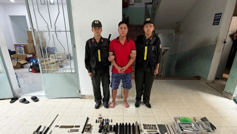 C&ocirc;ng an Th&agrave;nh phố Hồ Ch&iacute; Minh triệt ph&aacute; đường d&acirc;y mua b&aacute;n vũ kh&iacute; quy m&ocirc; lớn