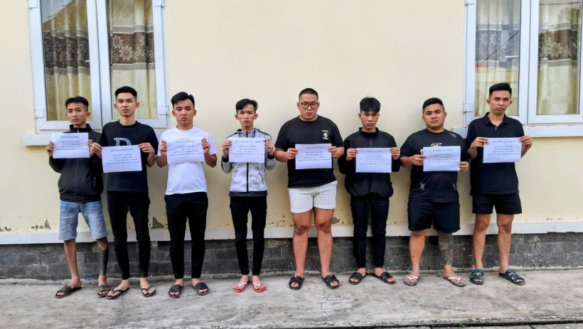 Đồn Bi&ecirc;n ph&ograve;ng Long Khốt phối hợp bắt giữ 16 đối tượng nhập cảnh tr&aacute;i ph&eacute;p 