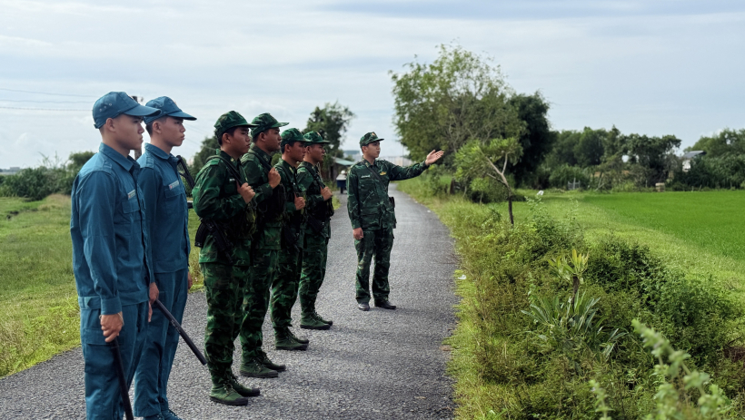 'L&aacute; chắn th&eacute;p' giữ vững an ninh từ nội địa đến bi&ecirc;n giới