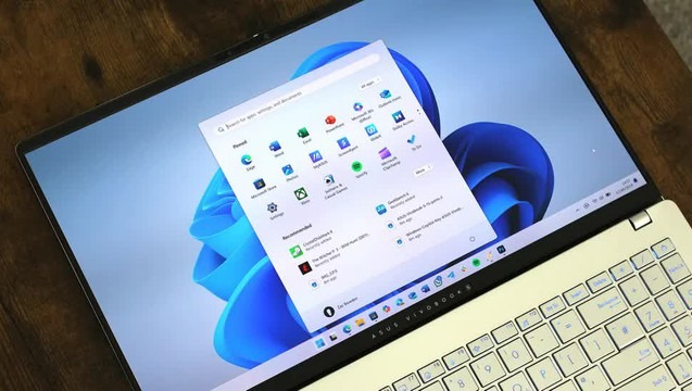 Microsoft ph&aacute;t h&agrave;nh bản cập nhật khẩn cấp cho Windows 11