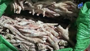 Ph&aacute;t hiện hơn 3 tấn ch&acirc;n g&agrave; đ&ocirc;ng lạnh kh&ocirc;ng r&otilde; nguồn gốc