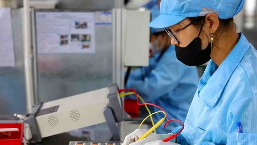 Việt Nam trở th&agrave;nh trung t&acirc;m sản xuất v&agrave; dịch vụ gi&aacute; trị cao