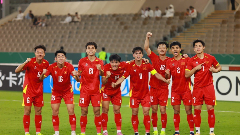 Người h&acirc;m mộ Th&aacute;i Lan dự b&aacute;o U23 Việt Nam chiến thắng trong trận b&aacute;n kết