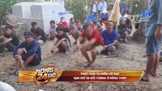 Triệt ph&aacute; tụ điểm cờ bạc, tạm giữ 28 đối tượng ở Đồng Th&aacute;p