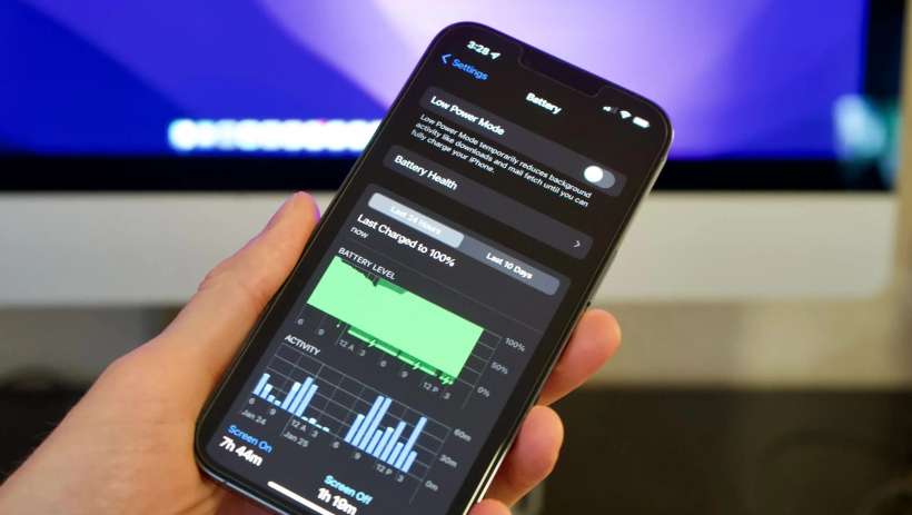 Sạc nhanh iPhone c&oacute; khiến pin chai sớm?