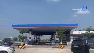 2 trạm xăng dầu tr&ecirc;n cao tốc ngừng b&aacute;n, t&agrave;i xế gặp kh&oacute; khăn trong h&agrave;nh tr&igrave;nh