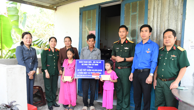 H&agrave;nh tr&igrave;nh xu&acirc;n nơi tuyến đầu Tổ quốc