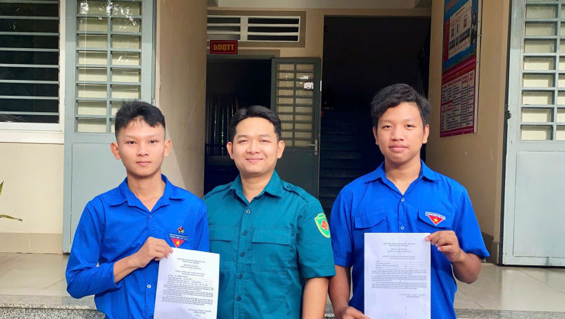 Những l&aacute; đơn t&igrave;nh nguyện nhập ngũ