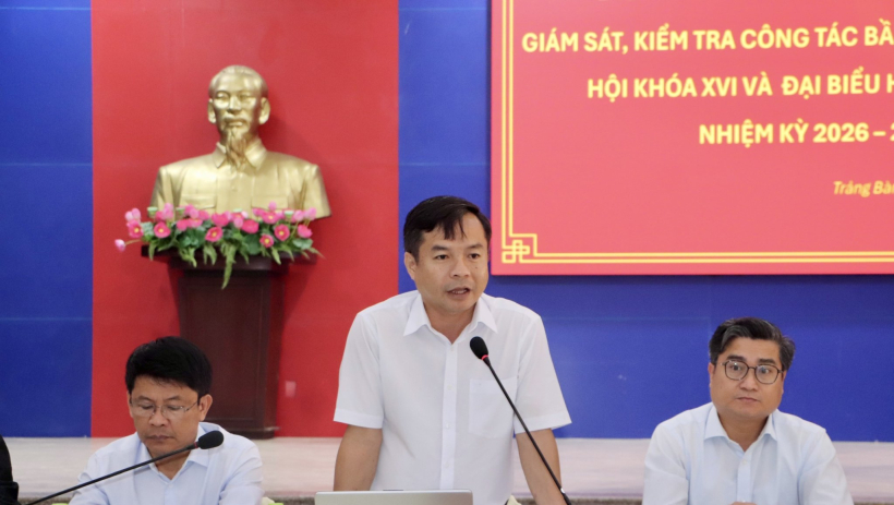 Đo&agrave;n gi&aacute;m s&aacute;t, kiểm tra số 4 Ủy ban Bầu cử tỉnh l&agrave;m việc với c&aacute;c địa phương về c&ocirc;ng t&aacute;c bầu cử