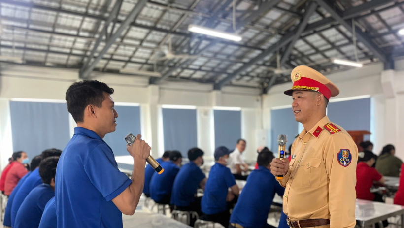 N&acirc;ng cao &yacute; thức chấp h&agrave;nh ph&aacute;p luật, lan tỏa văn h&oacute;a giao th&ocirc;ng