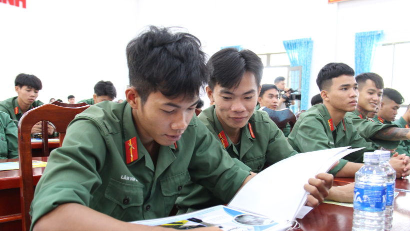 Phường B&igrave;nh Minh: Đ&oacute;n qu&acirc;n nh&acirc;n ho&agrave;n th&agrave;nh nghĩa vụ trở về địa phương