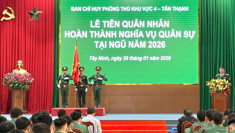 Ban Chỉ huy Ph&ograve;ng thủ khu vực 4 - T&acirc;n Thạnh: Tiễn 245 qu&acirc;n nh&acirc;n ho&agrave;n th&agrave;nh nghĩa vụ qu&acirc;n sự 